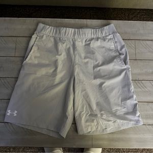 Under Armour Light Gray Size Large